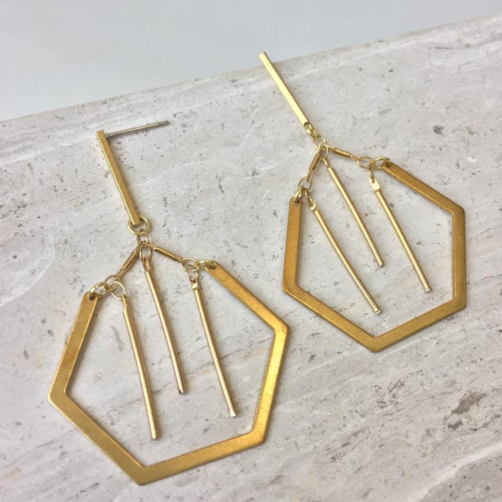 Angled Gold hoop w/ fringe — Post Earrings - Picture 2 of 4